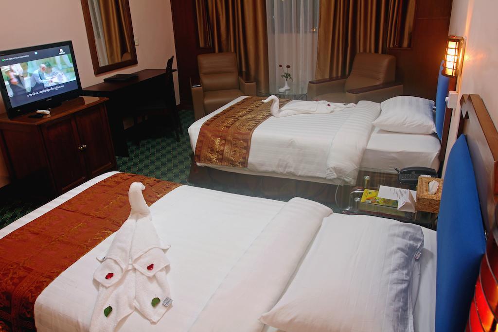 Asia Plaza Hotel Yangon Exterior foto