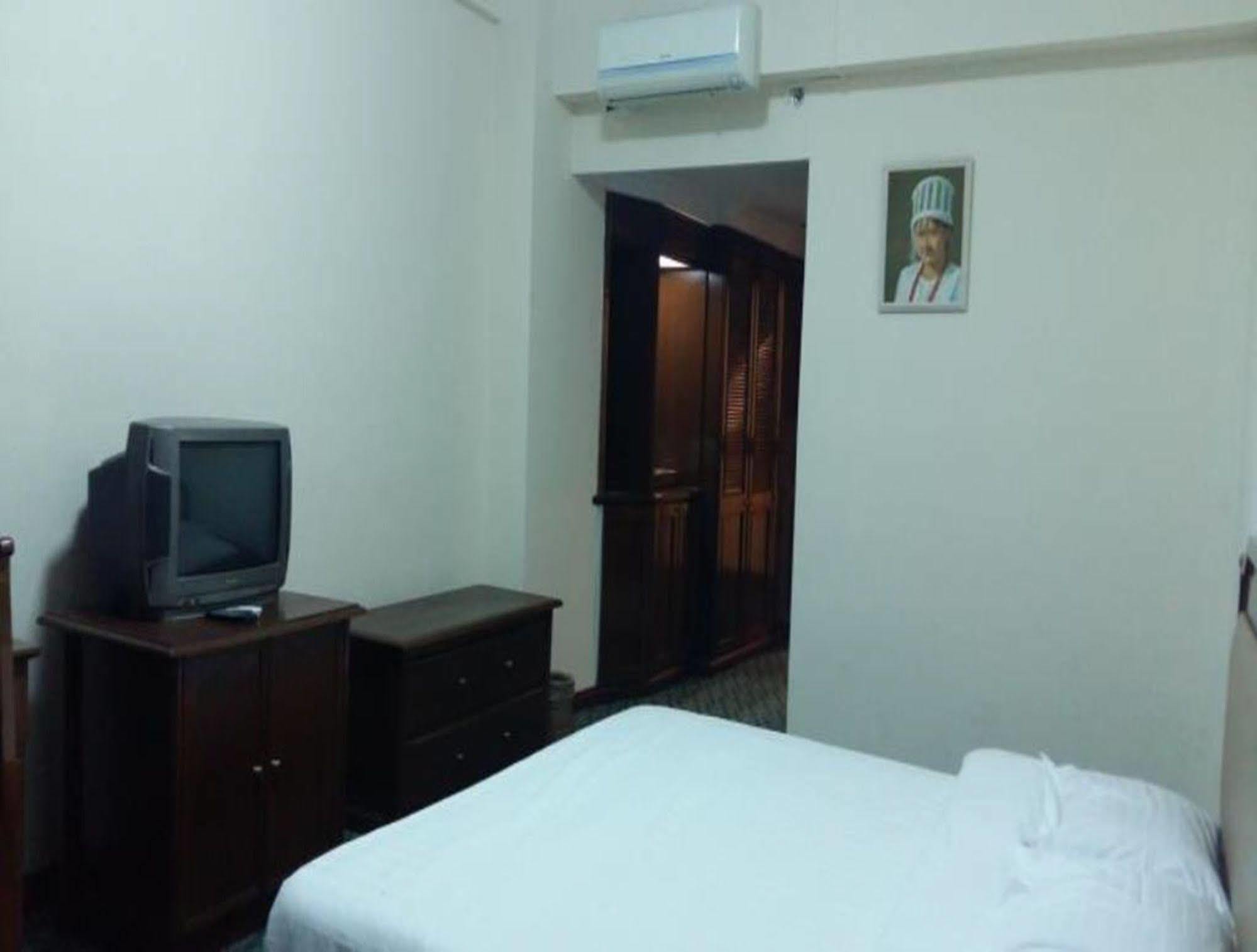 Asia Plaza Hotel Yangon Exterior foto