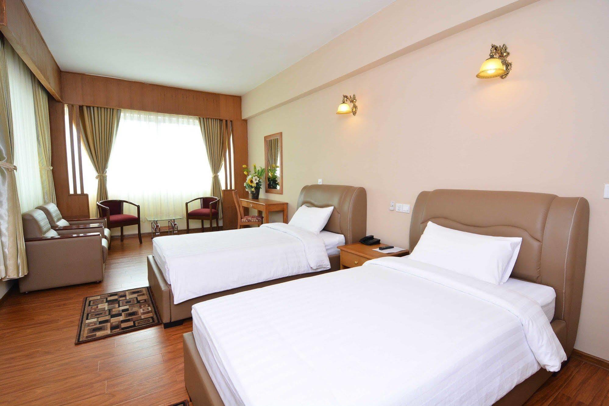 Asia Plaza Hotel Yangon Exterior foto