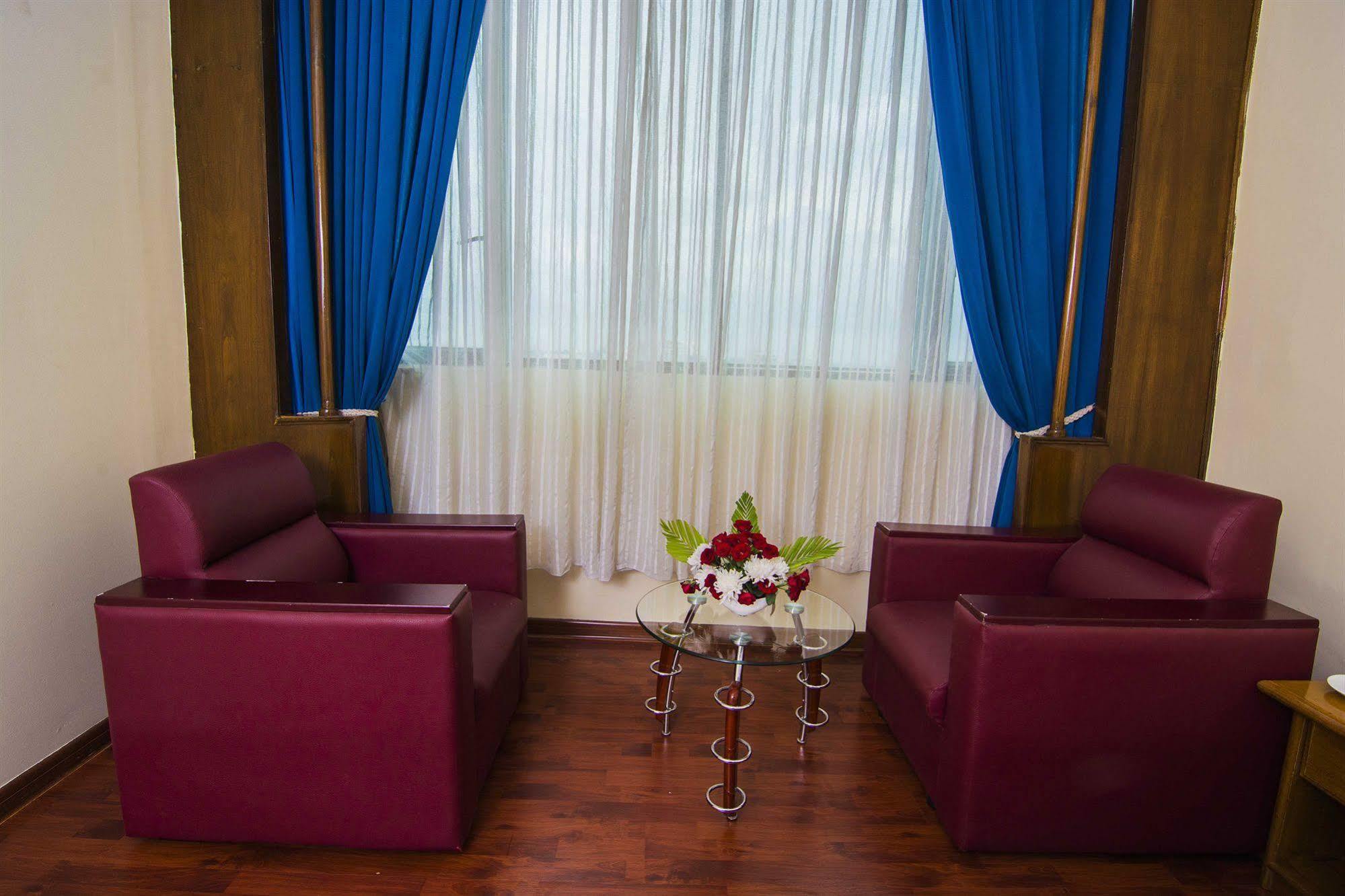 Asia Plaza Hotel Yangon Exterior foto